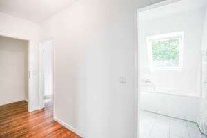 ✨ Exklusive 2-Zimmer-Dachgeschosswohnung mit Terrasse & Blick aufs Tempelhofer Feld – Lichtenrader Straße 35a, 12049 Neukölln (Ortsteil), Berlin – Vorschaubild 3