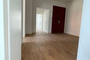 Großzügige helle 2 - Raumwohnung mit XL-Balkon – Stephensonstraße 52, 1257 Leuben (Stadtteil), Dresden – Vorschaubild 6