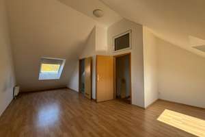 Gepflegte Doppelhaushälfte in Stuttgart-Büsnau – Die vollständige Adresse der Immobilie erhältst du vom Anbieter., 70569 Büsnau, Stuttgart – Vorschaubild 14