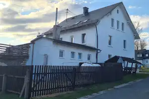 Mehrfamilienhaus in Tschirn von Privat, Provisionsfrei - Stark reduziert ! VB – Nordhalbener Straße 4, 96367 Kronach (Kreis) – Vorschaubild 1