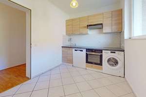 Huchting / Attraktive 3-Zimmer-Erdgeschosswohnung mit Loggia und Einbauküche – Die vollständige Adresse der Immobilie erhältst du vom Anbieter., 28259 Mittelshuchting, Bremen – Vorschaubild 3