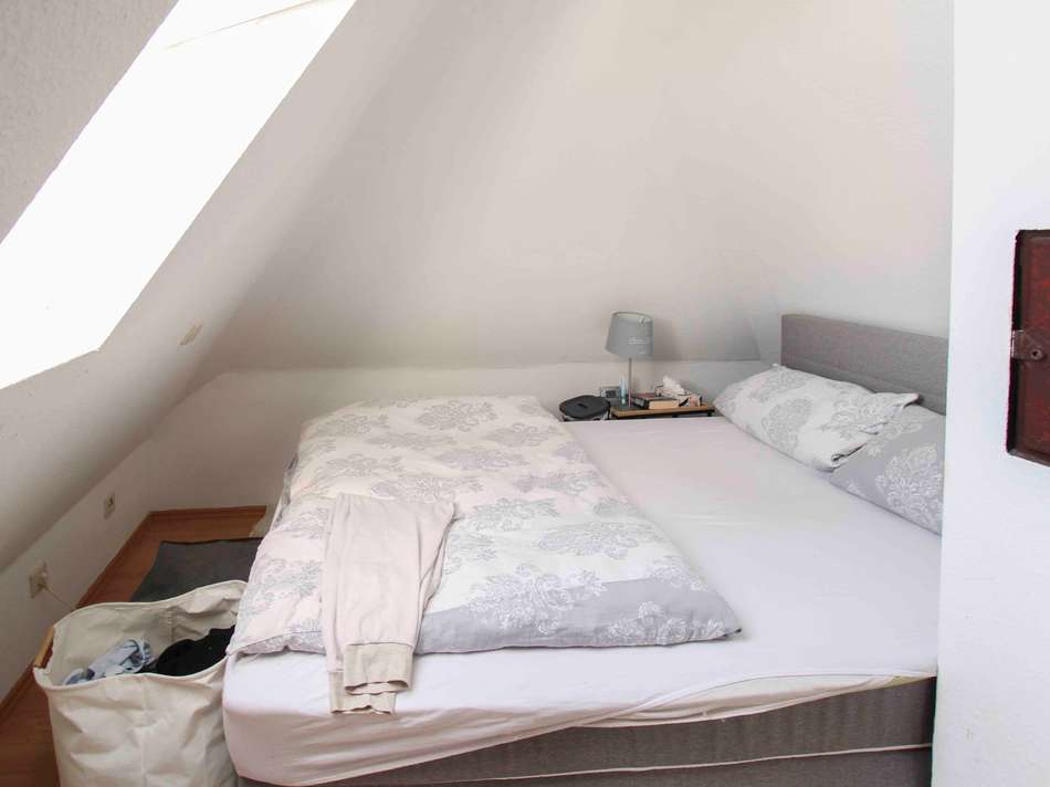 Schlafzimmer DG