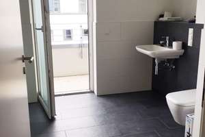 Exkl. 2-Zi.-ETW-Penthouse mit Dachterrasse, EBK und TG
Frankfurt/M. Europaviertel – Die vollständige Adresse der Immobilie erhältst du vom Anbieter., 60326 Gallus, Frankfurt am Main – Vorschaubild 7