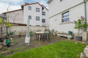 Einfamilienhaus mit großem Garten in ruhiger Lage von Dettenheim – Die vollständige Adresse der Immobilie erhältst du vom Anbieter., 76706 Dettenheim – Vorschaubild 7