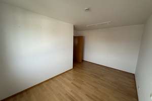 3,5 Zimmer Eigentumswohnung mit Penthouse-Charakter in begehrter Aussichtslage in Reutlingen – Sophie-Scholl-Straße 46, 72762 Reutlingen-Mitte, Reutlingen – Vorschaubild 8