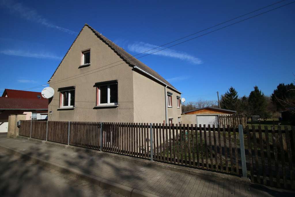 Immobilie in Bad Dürrenberg - Charmantes Einfamilienhaus mit großem Gartenparadies in Tollwitz! - Bild 3