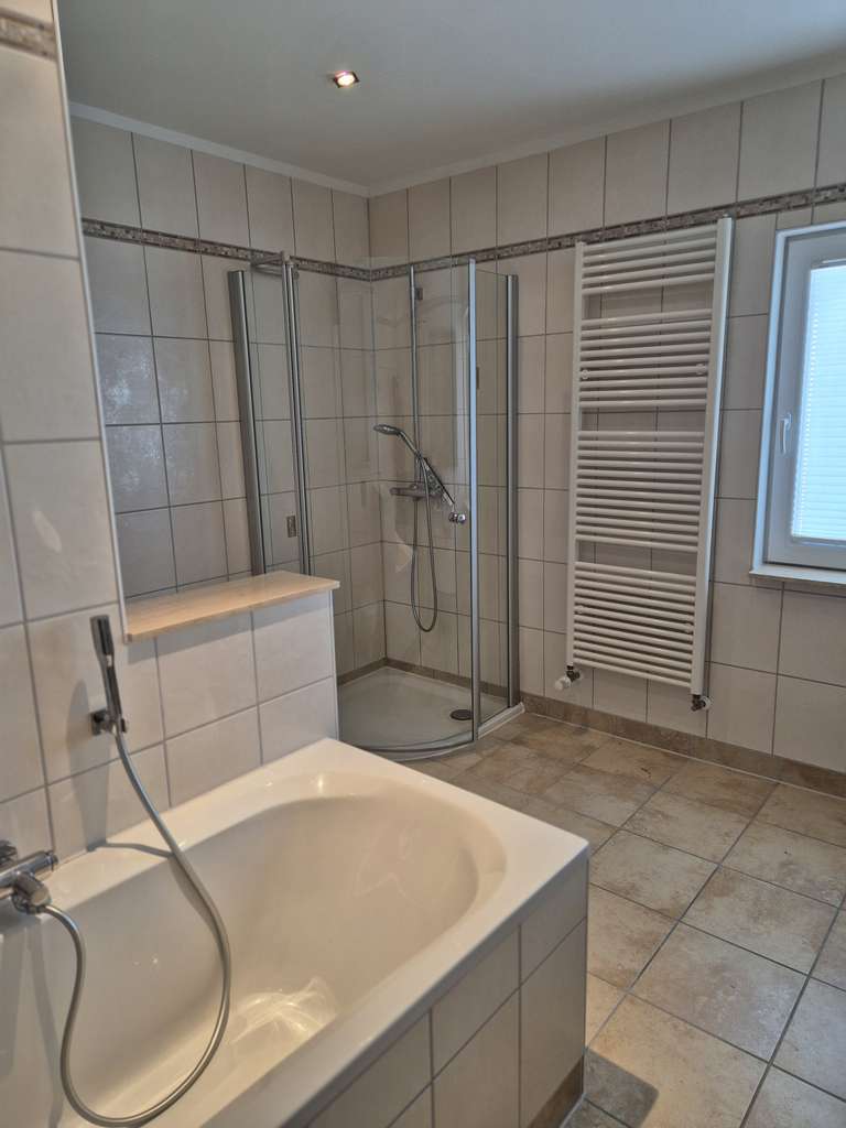 Immobilie in Wiehl - Freistehendes Einfamilienhaus aus 1909 mit Charme – modernisiert - Bild 3