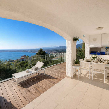Exklusiver Panorama-Duplex mit Meerblick Puig Rom Costa Brava
