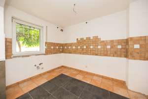 Puchheim: Helles RMH (Wohn-/ Nutzfläche ca. 192 m²) mit Galerie im
Dachgeschoss & 2 TG-Stellplätzen – Die vollständige Adresse der Immobilie erhältst du vom Anbieter., 82178 Puchheim – Vorschaubild 3