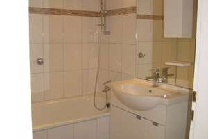 Helle 2 Zimmerwohnung mit großen Südbalkon, Provisionsfrei – 40231 Eller, Düsseldorf – Vorschaubild 5