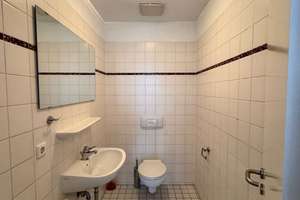 3-Zimmer, 104 m², lichtdurchflutet, zwei Balkone, TG-Stellplatz und bodentiefes Fensterpanorama – Die vollständige Adresse der Immobilie erhältst du vom Anbieter., 13403 Reinickendorf (Ortsteil), Berlin – Vorschaubild 19