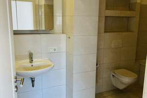 PENTHOUSE / Loftartige Wohnung in ruhigem Seitentrakt von INNERCITY-STADTVILLA – Luisenstraße 21, 65185 Mitte, Wiesbaden – Vorschaubild 18
