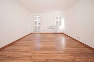!! Frisch gestrichen !! Tolle 3 Raum CITY-Wohnung mit Einbauküche und PKW-Stellplatz am Brühl – Elisenstraße 10, 9111 Zentrum, Chemnitz – Vorschaubild 4