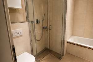 Attraktive 3-Zimmer-Wohnung mit offenem Wohnkonzept, Terrasse und eigenem Stellplatz