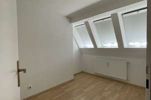 Schicke Dachgeschosswohnung im Herzen Tempelhofs – Friedrich-Franz-Straße 13, 12103 Tempelhof, Berlin – Vorschaubild 23