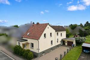 Zweifamilienhaus in Schlangen 
inkl. Garage – Die vollständige Adresse der Immobilie erhältst du vom Anbieter., 33189 Schlangen – Vorschaubild 1