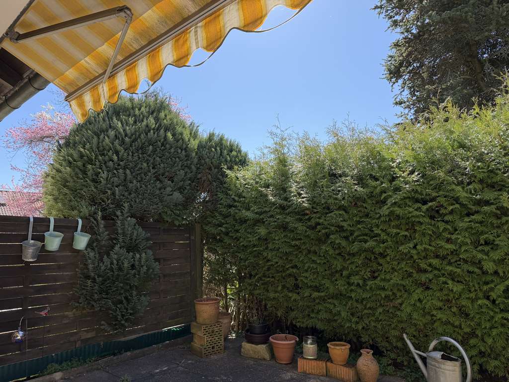 Immobilie in Lappersdorf - Raum für Ideen: freistehendes Haus mit Einliegerwohnung & großem Grundstück - Bild 4