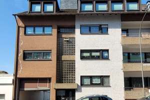 Bezugsfrei!!  Helle Souterrainwohnung mit viel Potential