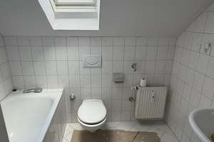 vollständig renovierte 2-Zimmer-Dachgeschosswohnung in Leverkusen-Schlebusch zum 01.10.26! – 51375 Schlebusch, Leverkusen – Vorschaubild 6