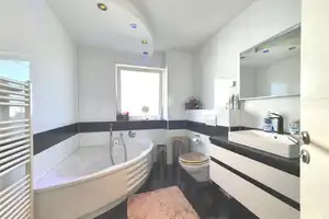++ HOCHWERTIGES EINFAMILIENHAUS + ÜBERDACHTE TERRASSE + TOP AUSSTATTUNG IN RUHIGER LAGE!! ++ – Aachen – Vorschaubild 14