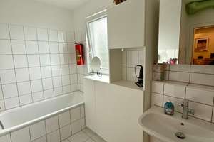 Wunderschöne 3-Zimmer-Wohnung im Grünen mit Blick über Wuppertal – Die vollständige Adresse der Immobilie erhältst du vom Anbieter., 42117 Elberfeld, Wuppertal – Vorschaubild 9