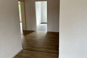 Duisburg-Dellviertel, schöne renovierte 2-Zimmer Wohnung – Düsseldorfer Straße 108, 47051 Dellviertel, Duisburg – Vorschaubild 2