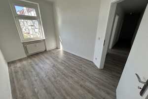 Schnell sein! Helle 2-Zimmer-Wohnung sucht neuen Mieter! – Otto-Richter-Straße 11a, 39116 Magdeburg – Vorschaubild 3