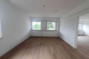Sanierte 2-Zimmer-Wohnung mit Balkon und viel Platz zur freien Entfaltung – Fürstenbergplatz 4, 51379 Opladen, Leverkusen – Vorschaubild 3