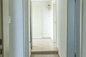 3 Zimmer, 125qm Dachterassenzugang, Dusche, EBK, separates WC