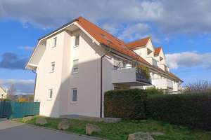 Dresden-Cossebaude - provisionsfrei: Attraktive 4,5-Raum Maisonette-Wohnung mit Balkon – Kolpingstraße 14, 1156 Cossebaude, Dresden – Vorschaubild 2