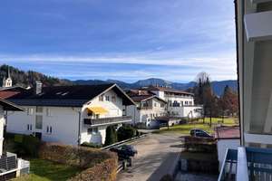 Einmalige Gelegenheit
Charmantes Reihenendhaus mit DG. Studio Hochgratblick Bestlage von Oberstaufe – Die vollständige Adresse der Immobilie erhältst du vom Anbieter., 87534 Oberstaufen – Vorschaubild 35