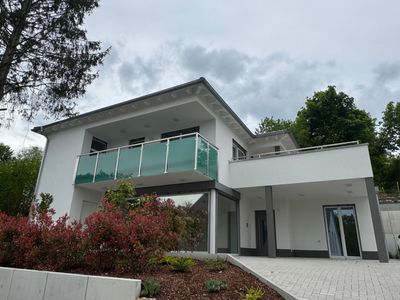 Neubau - exklusive Villa in Bestlage von Würzburg Versbach (Steinlein) !