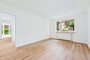 kernsanierte 2-Zimmer-Hochparterrewohnung in gepflegter  Wohnanlage, Erstbezug nach Sanierung – Die vollständige Adresse der Immobilie erhältst du vom Anbieter., 22297 Winterhude, Hamburg – Vorschaubild 6