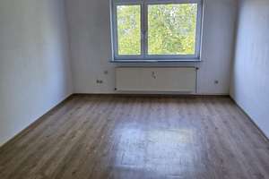 Helle und großzügige 2-Zimmer-Wohnung in zentraler Lage, mit Einbauküche und Bad mit Badewanne – Scheffelstraße 3, 34117 Nord (Holland), Kassel – Vorschaubild 6