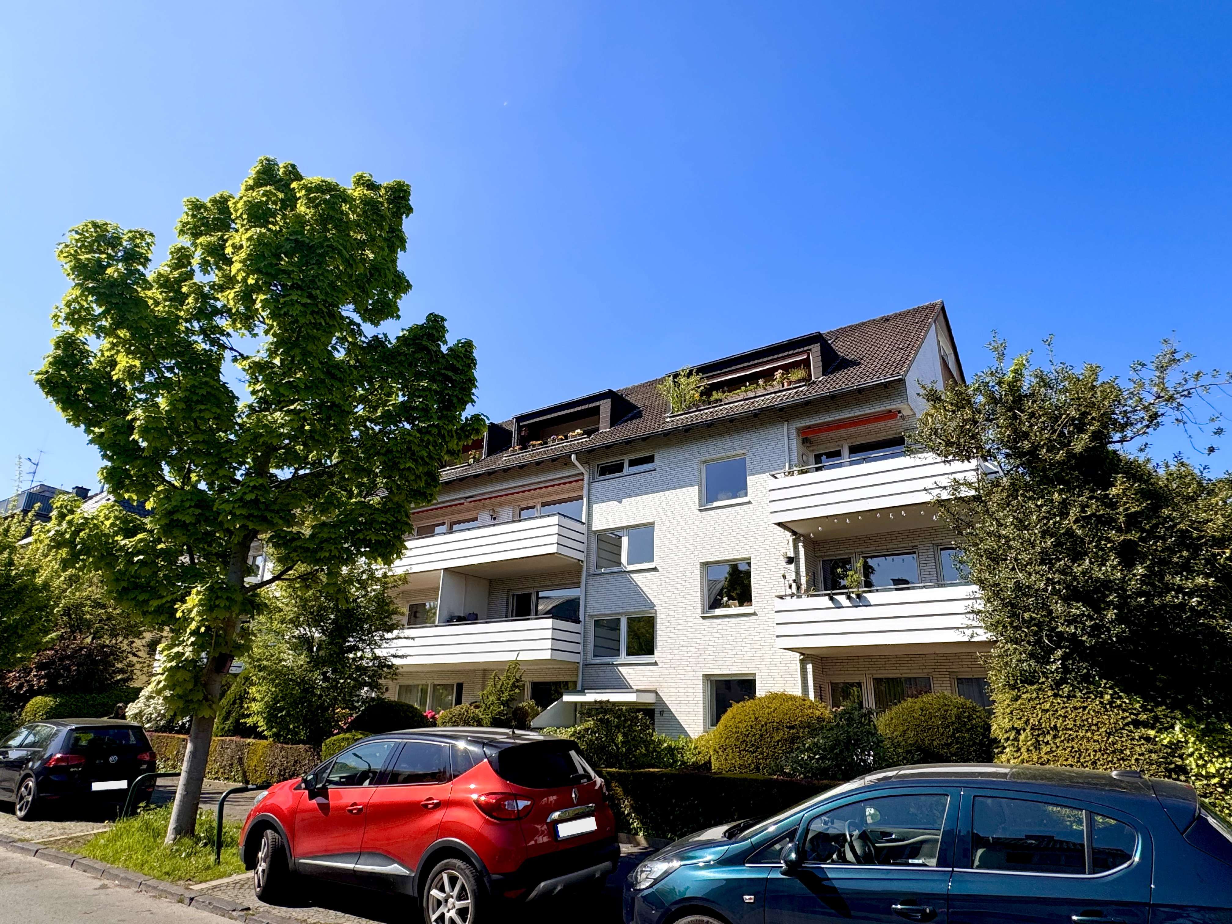 **OG-Wohnung direkt am Westfalenpark mit Garage und einem wunderschönen Blick ins Grüne**, Dortmund – Bild 1