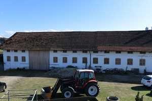 Ehemalige Hofstelle mit Tenne, incl. Baugenehmigung zusätzlicher Neubau 6 Familienhaus in Halfing – Rosenheim (Kreis) – Vorschaubild 8