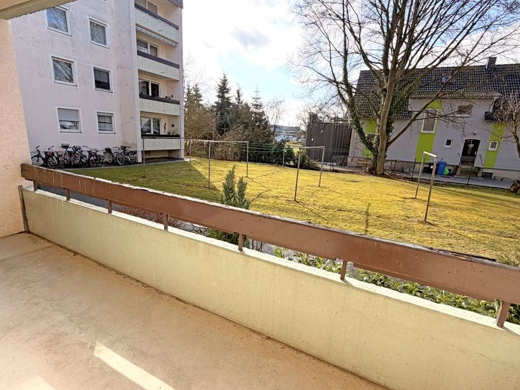 Attraktive 3-Zi.-Wohnung im Hochparterre mit Balkon & Stellplatz – ruhig und sofort frei, Weiden in der Oberpfalz – Bild 4