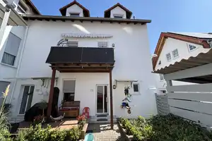 Charmante Eigentumswohnung mit Terrasse, Balkon & Garage in ruhiger Lage von Mainz-Laubenheim – Mainz – Vorschaubild 13