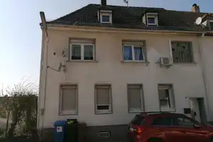 Zwei-Familien-Haus mit Garten - Provisionsfrei für den Käufer - Zwangsversteigerung – Pirmasens – Vorschaubild 2