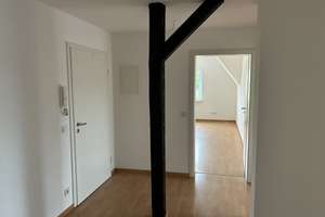 Frisch renovierte 3-Zimmer-Dachgeschosswohnung