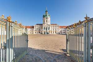 Charmantes Gründerzeitjuwel mit repräsentativer Beletage, Garten und separater Wohneinheit – Die vollständige Adresse der Immobilie erhältst du vom Anbieter., 14050 Westend, Berlin – Vorschaubild 19