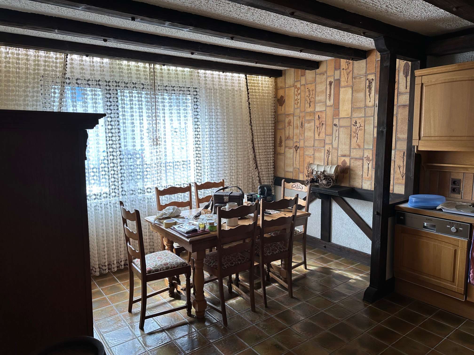 Immobilie in Ramstein-Miesenbach - Gepflegtes Zweifamilienhaus mit Aussenpool ! - Bild 0