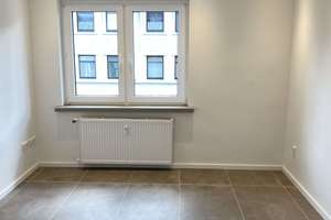 modern, zentral, hell, offen, heizgünstig, schönes Bad u. Steinboden, Einbaustrahler – Neumühler Str. 48, 46149 Schwarze Heide, Oberhausen – Vorschaubild 12