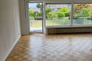 Frisch renovierte 80m2 Wohnung mit großer Terasse in Haarzopf
