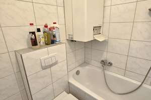 Gemütliche 2-Zimmer-Dachgeschosswohnung mit Dachterrasse im gepflegtem Altbau-Mehrfamilienhaus – Die vollständige Adresse der Immobilie erhältst du vom Anbieter., 41239 Schrievers, Mönchengladbach – Vorschaubild 11