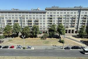 Bezugsfreie 3-Zimmer-Wohnung im Henselmannbau, unweit dem Strausberger Platz ***Lift***Wannenbad*** – Die vollständige Adresse der Immobilie erhältst du vom Anbieter., 10243 Friedrichshain, Berlin – Vorschaubild 8