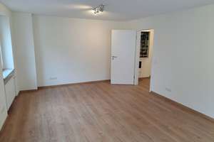 Erstbezug nach Sanierung: Exklusive 3,5-Zimmer-Wohnung in Würzburg – Karmelitenstraße 36, 97070 Altstadt, Würzburg – Vorschaubild 2