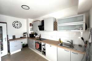 renoviert, zentral, in Einbahnstraße gelegen, Parkett, TL-Bad mit Wanne+Duschglas, Garage möglich – Karlsruhe – Vorschaubild 6