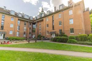 Stilvolle Maisonette-Wohnung mit 86qm Wohn-/Nutzfläche plus Tiefgaragenstellplatz in begehrter Lage – Die vollständige Adresse der Immobilie erhältst du vom Anbieter., 22529 Lokstedt, Hamburg – Vorschaubild 20