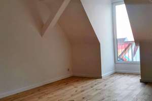 Charmante möblierte 1,5-Zimmer-Dachgeschosswohnung im schönen Weitlingkiez – Zachertstraße 8, 10315 Friedrichsfelde, Berlin – Vorschaubild 4